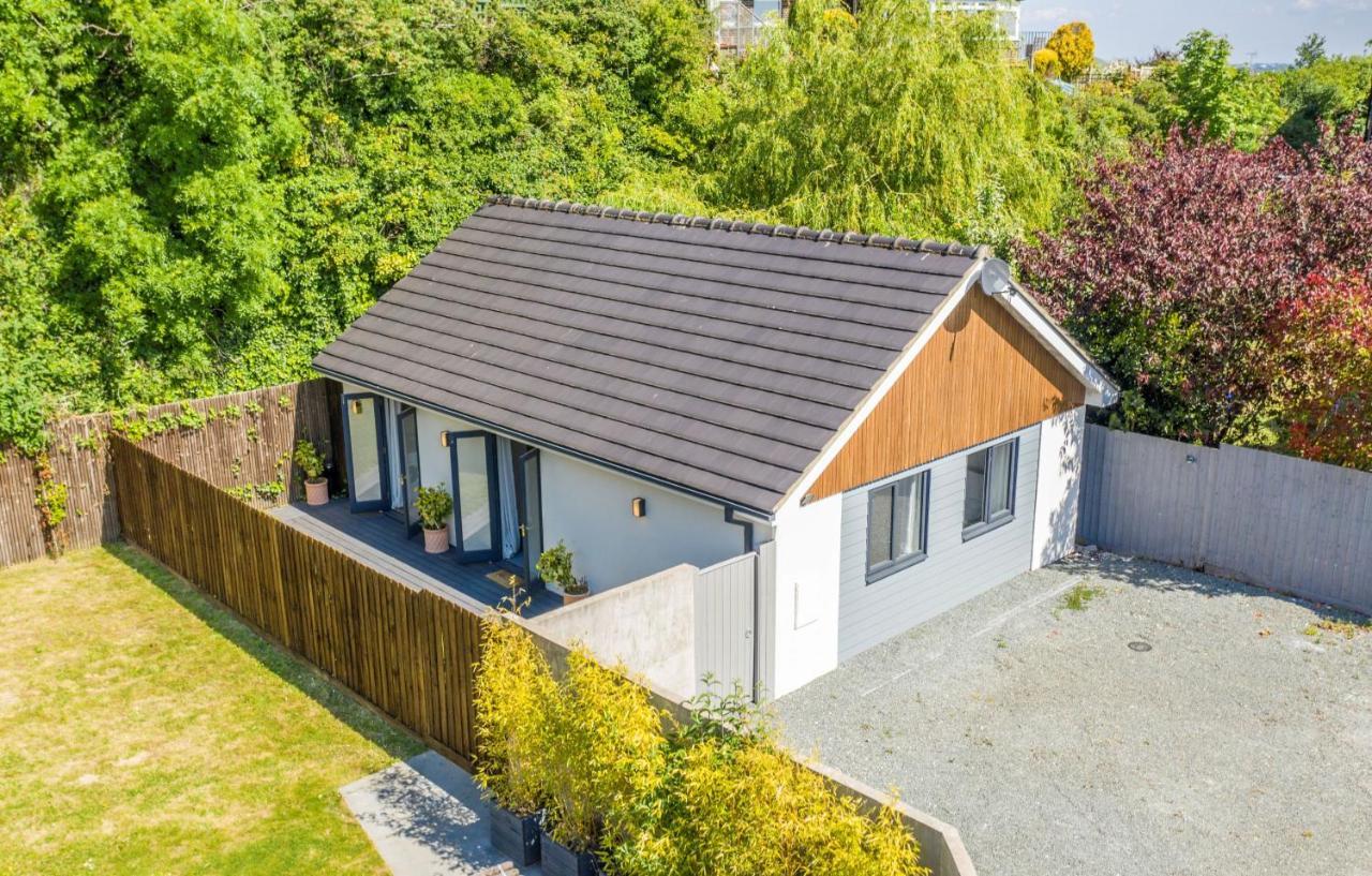 One Tennyson Bungalow Newport  Extérieur photo